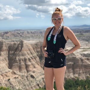 Meet your Posher, Brenna